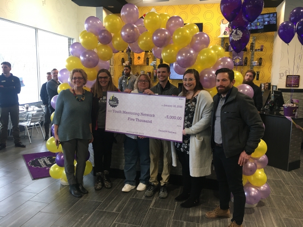 Photo for Planet Fitness celebrates opening by giving big donation!